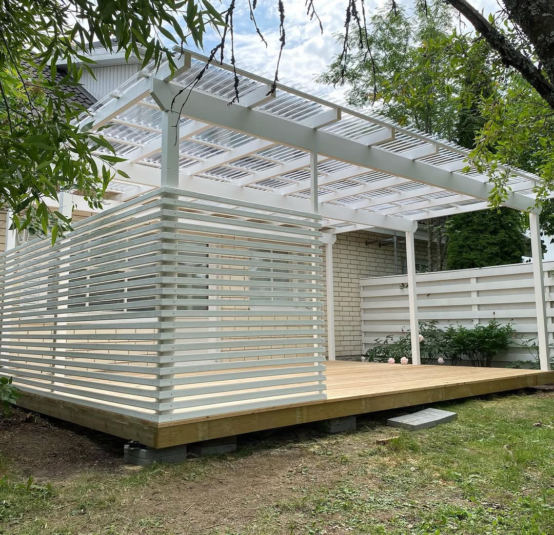 Terassit ja muut ty&ouml;t